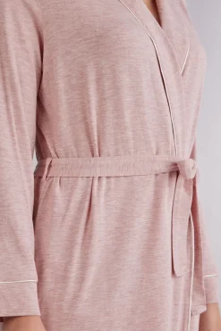 Bata de Modal con Detalle de Encaje