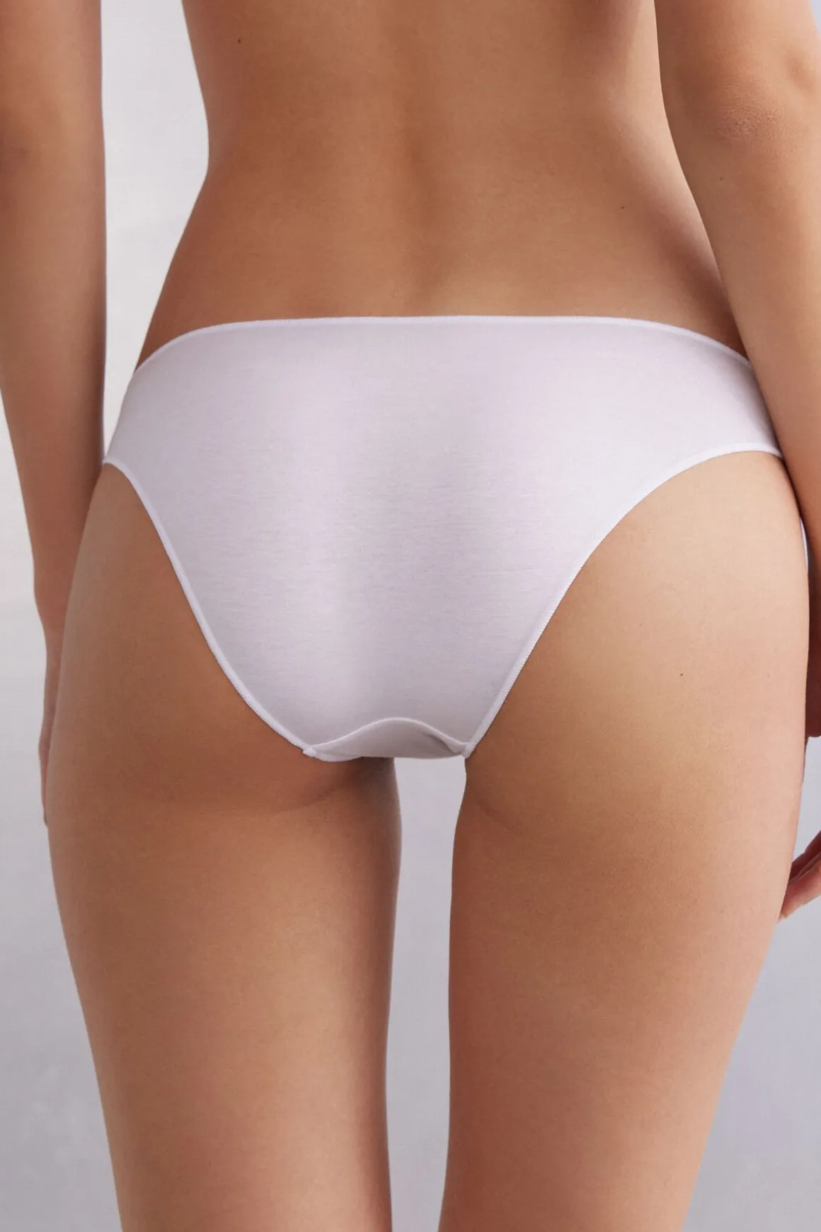 Braguita de Talle Bajo de Algodón