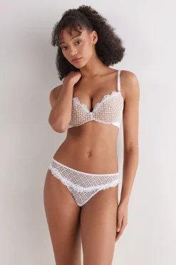 Brasileña Sophisticated Allure