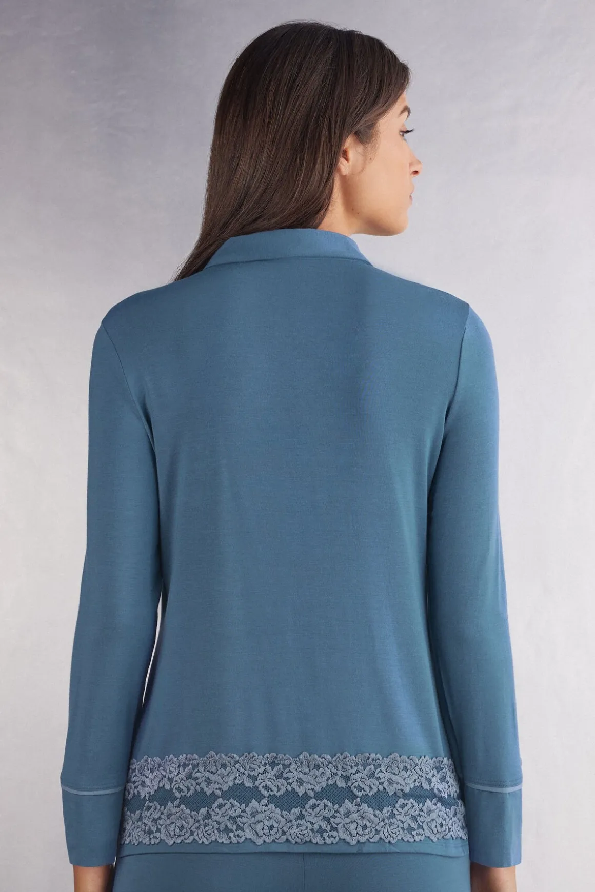 Camiseta con Abertura Frontal de Modal Pretty Flowers