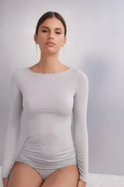 Camiseta con cuello barco en cashmere de manga Larga