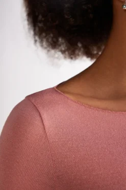 Camiseta con cuello barco en cashmere de manga Larga
