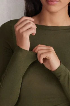 Camiseta con cuello barco en cashmere de manga Larga