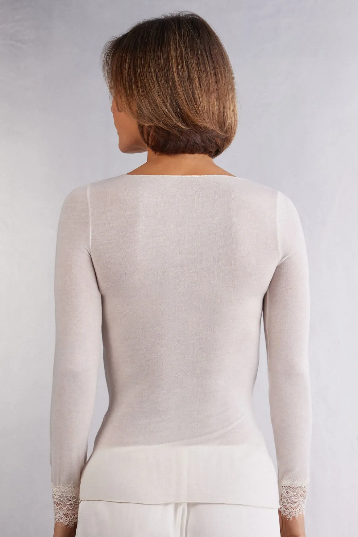 Camiseta con encaje de manga larga en modal y cashmere ultraligero