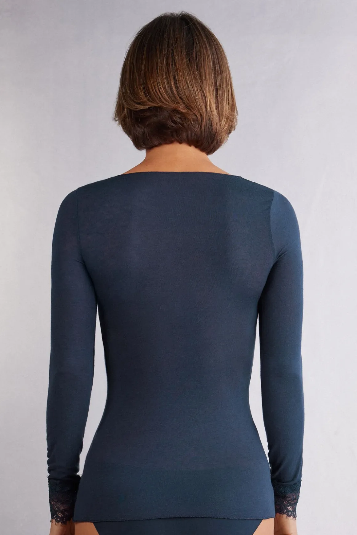 Camiseta con encaje de manga larga en modal y cashmere ultraligero