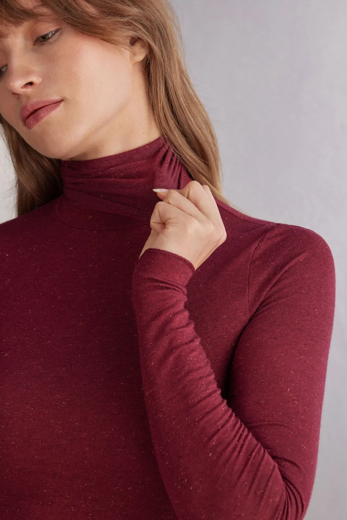 Camiseta de Cuello Alto de Modal Ligero con Cashmere Lamé