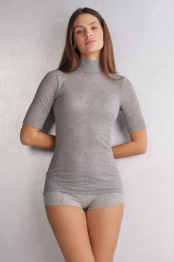Camiseta de Cuello Alto Ultranatural con Cashmere