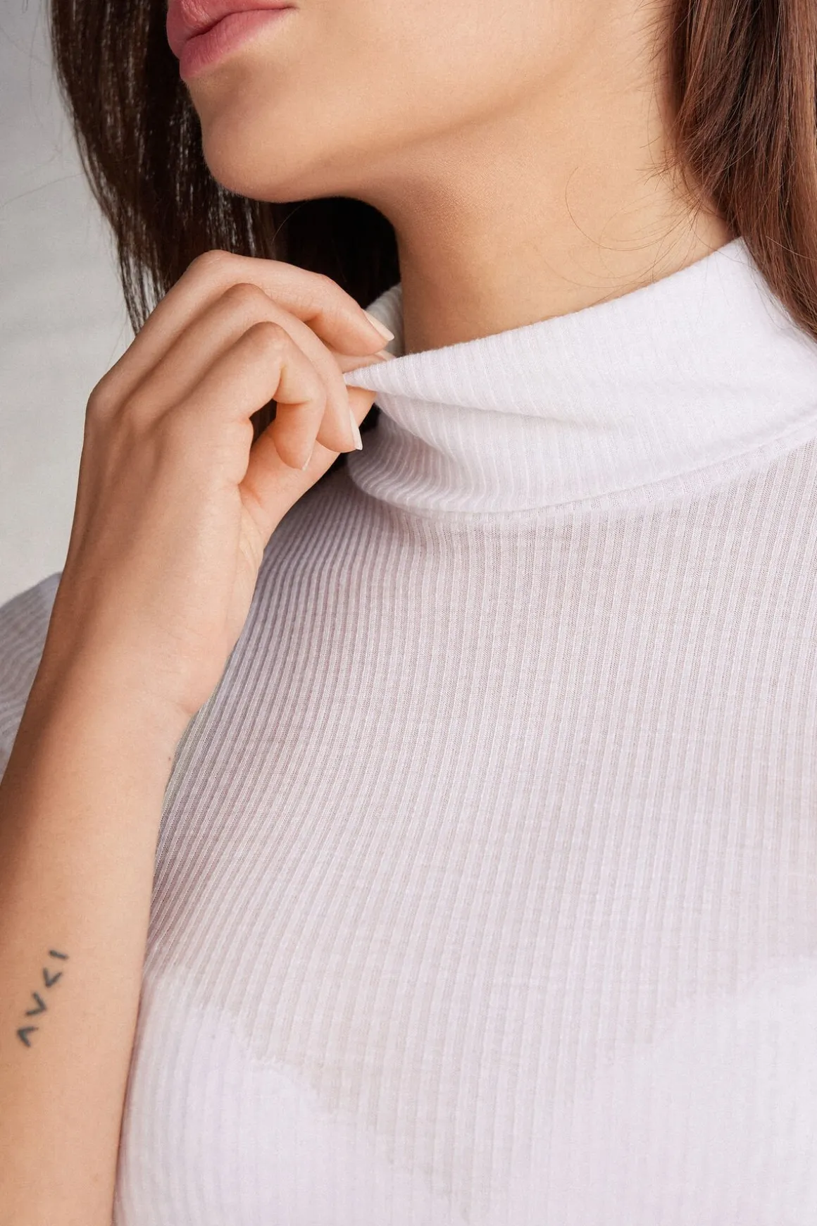 Camiseta de Cuello Alto Ultranatural con Cashmere
