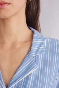 Camiseta Modal Manga Corta Abertura Delantera Oxford Stripes