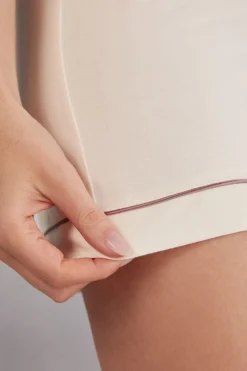Pantalón Corto de Modal con Bordes en Contraste