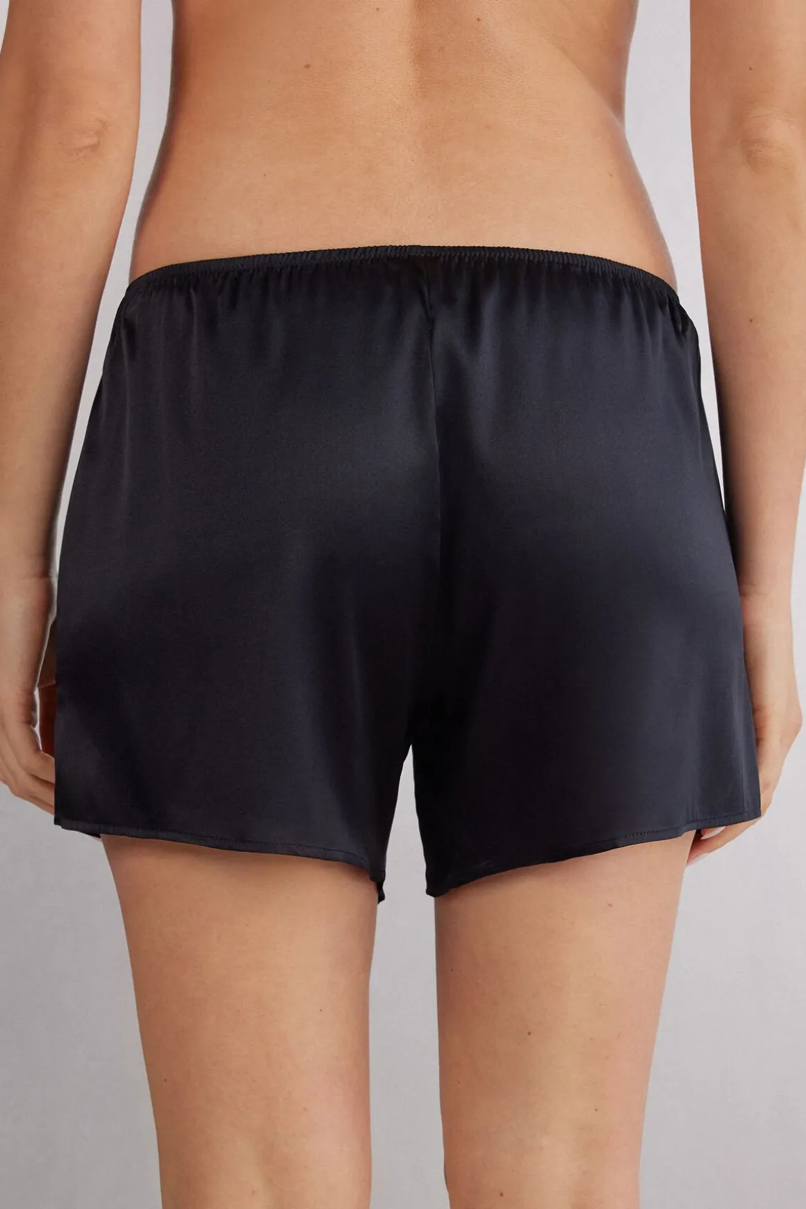 Pantalón Corto de Seda