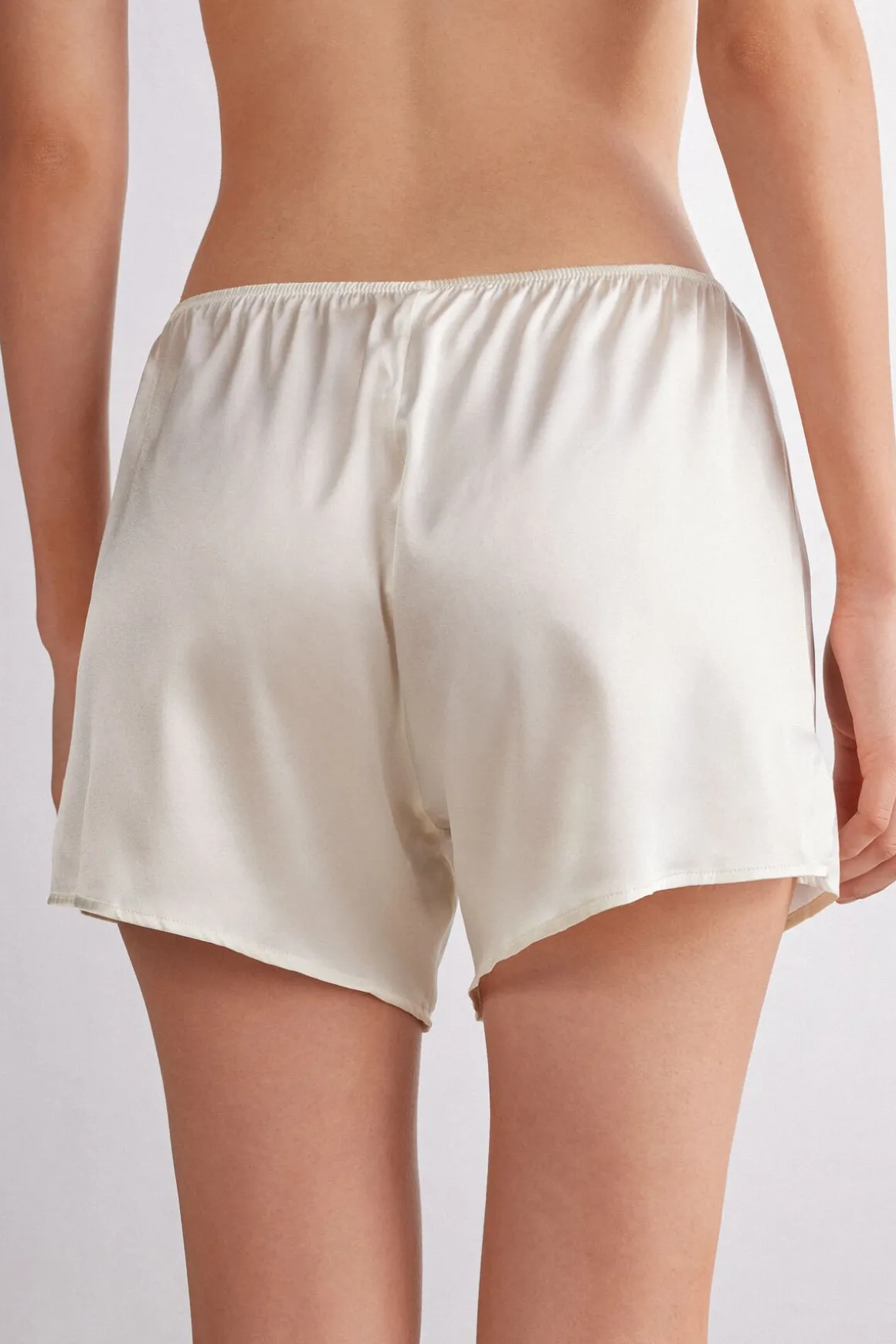 Pantalón Corto de Seda