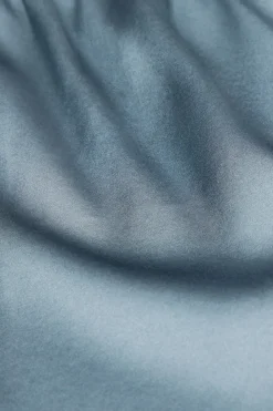 Pantalón Corto de Seda con Encaje