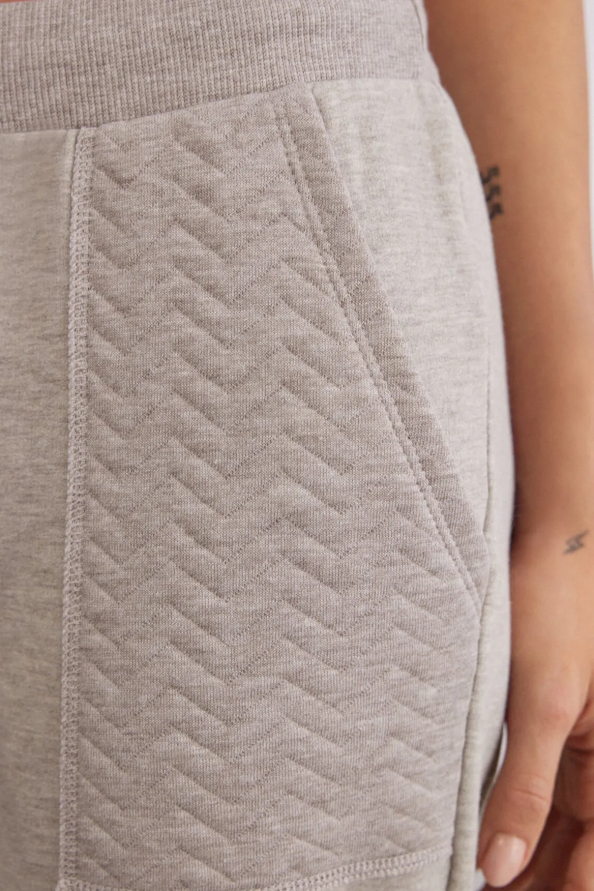 Pantalones Bajo Elástico Soft Chevron