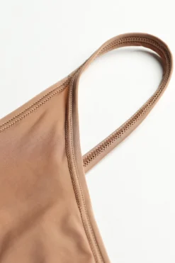 Tanga con Tira Lateral de Microfibra Ultraligera