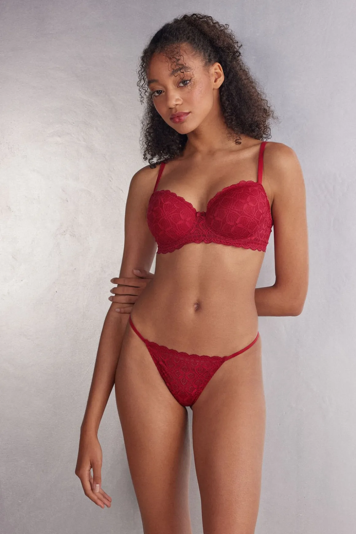 Tanga de Hilo con Encaje