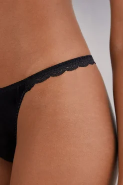 Tanga de Seda y Encaje