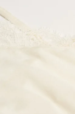 Top de Modal Ultraligero con Cashmere y Encaje
